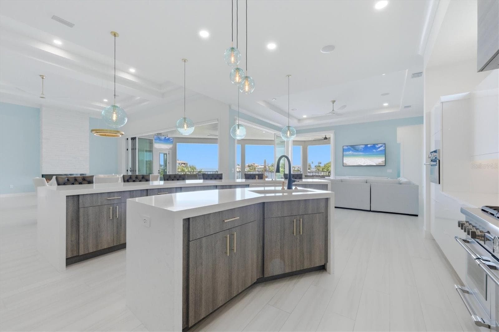 Kitchen - 387 S SHORE DR, SARASOTA