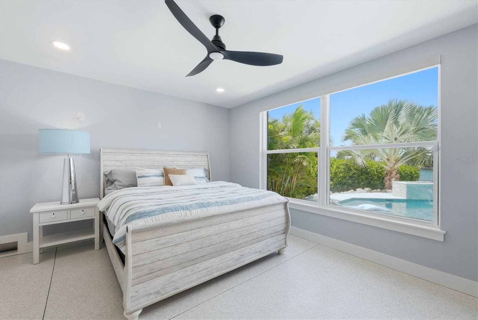 Bonus Room 1 - 387 S SHORE DR, SARASOTA