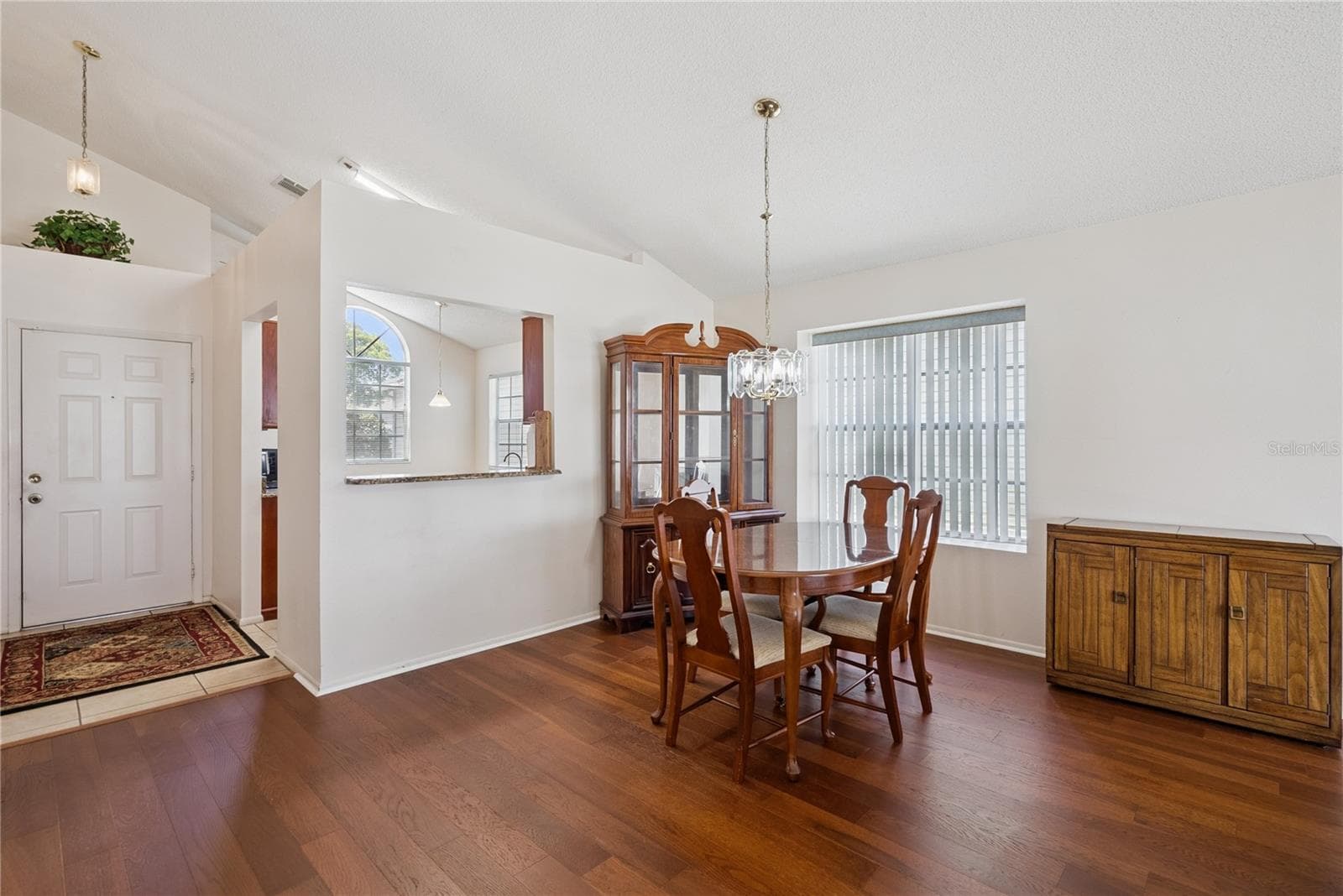 Dining part of greatroom - 3023 WEYMOUTH CT, APOPKA