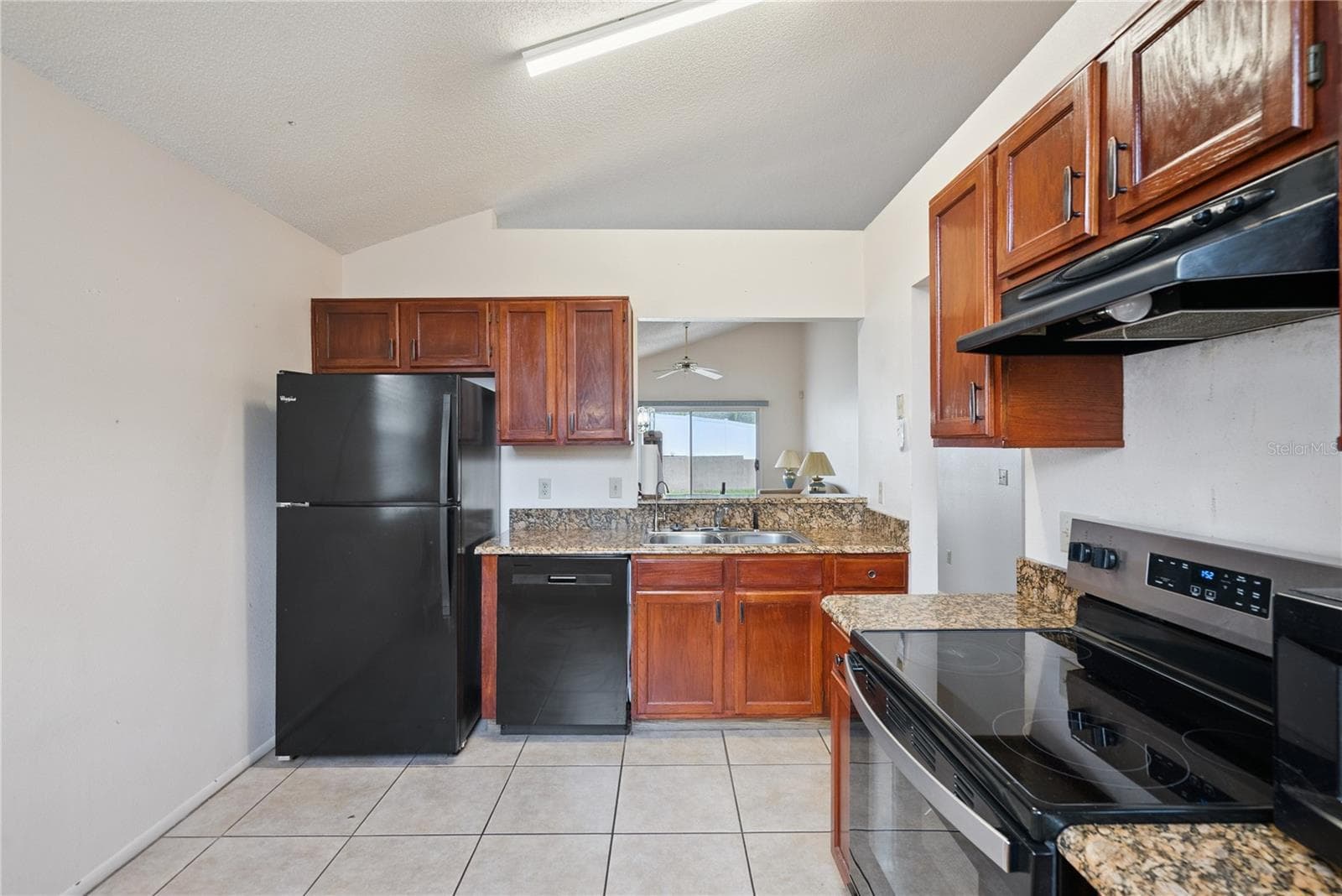 Kitchen - 3023 WEYMOUTH CT, APOPKA