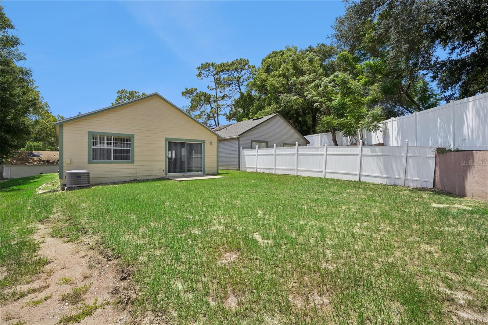 Large back yard- - 3023 WEYMOUTH CT, APOPKA