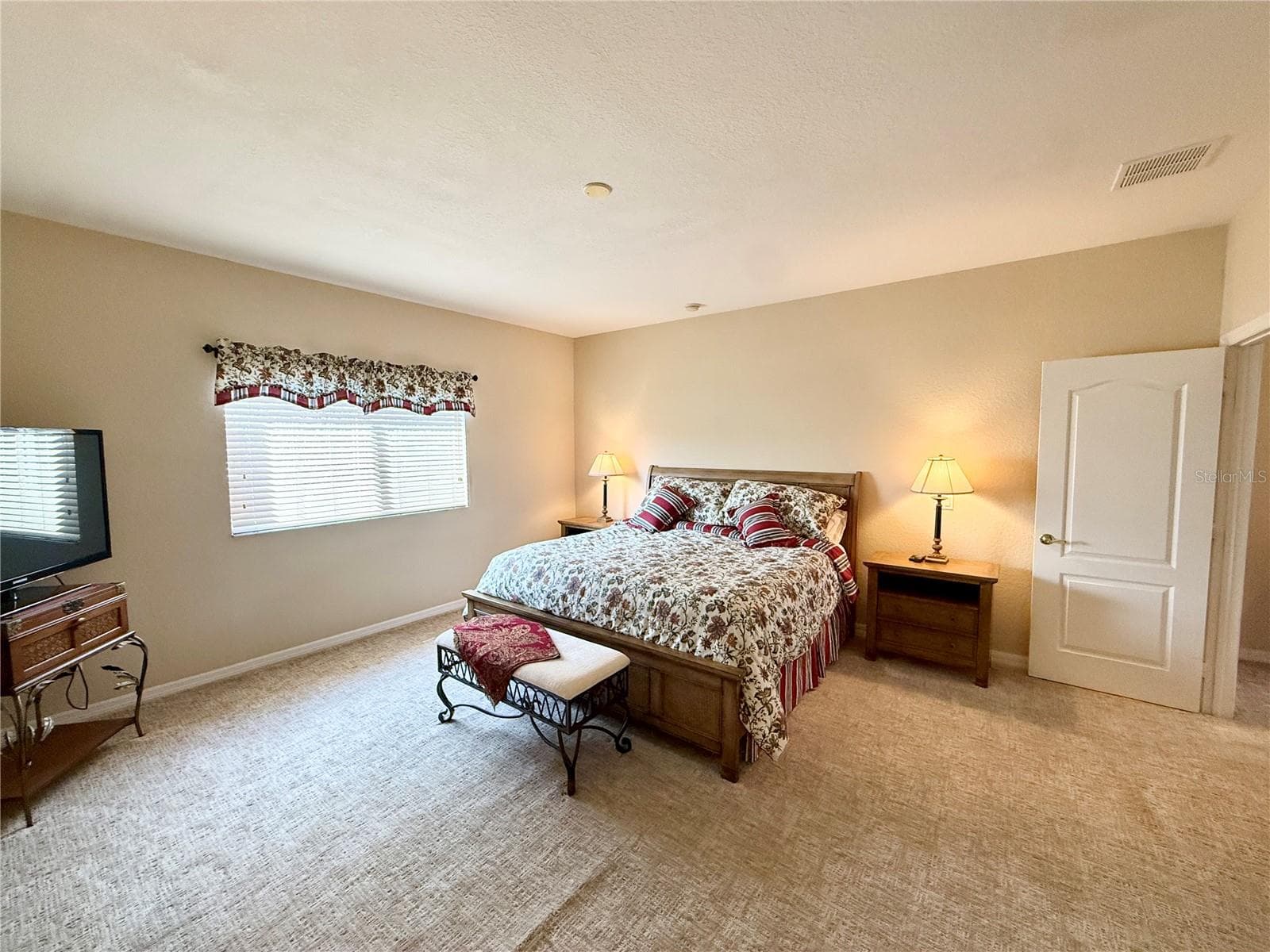 Single Family Residence at 15470 LAGUNA HILLS DR, FORT MYERS, photo 23 of 50