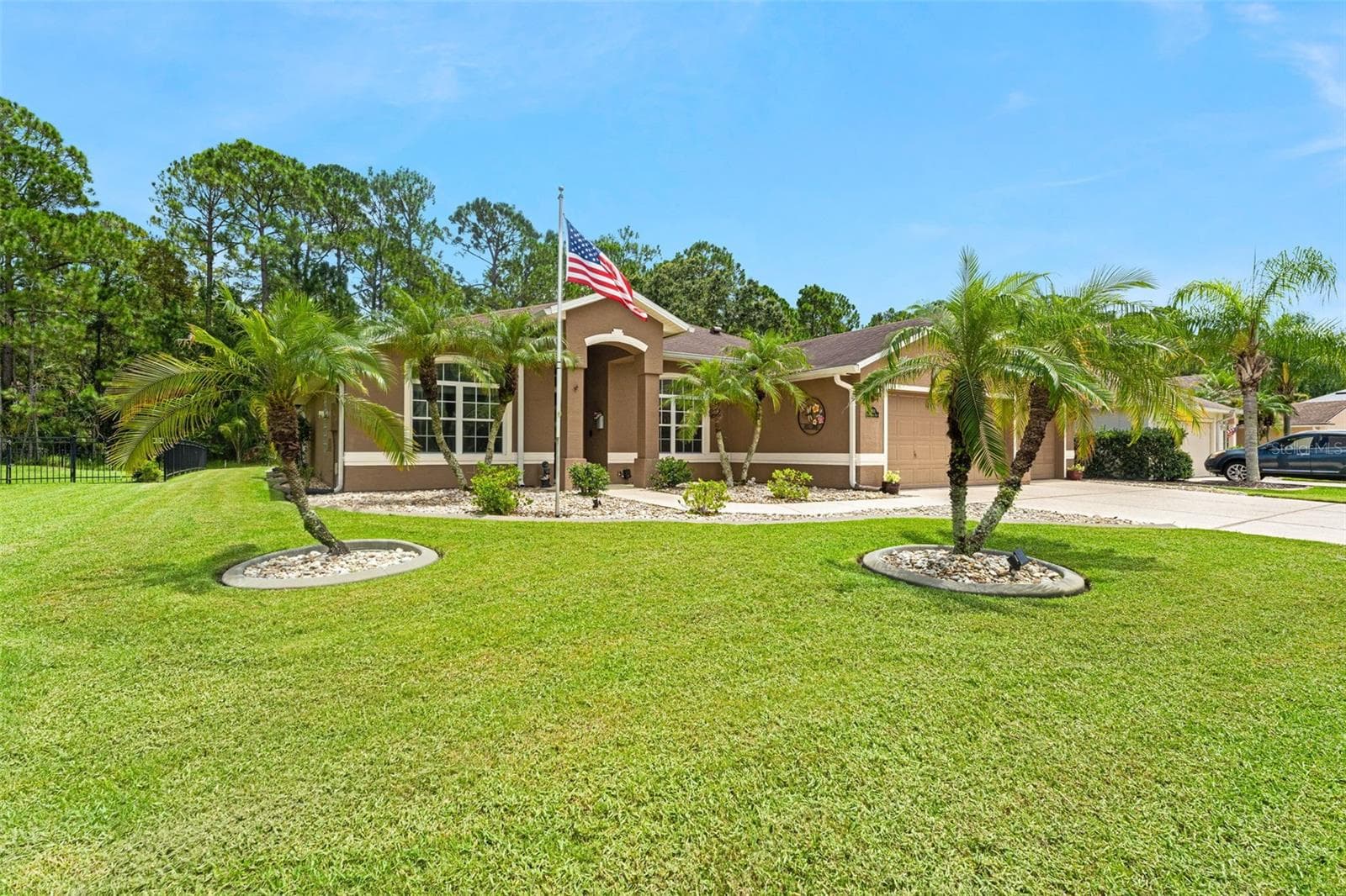 1903 CREEKWATER BLVD