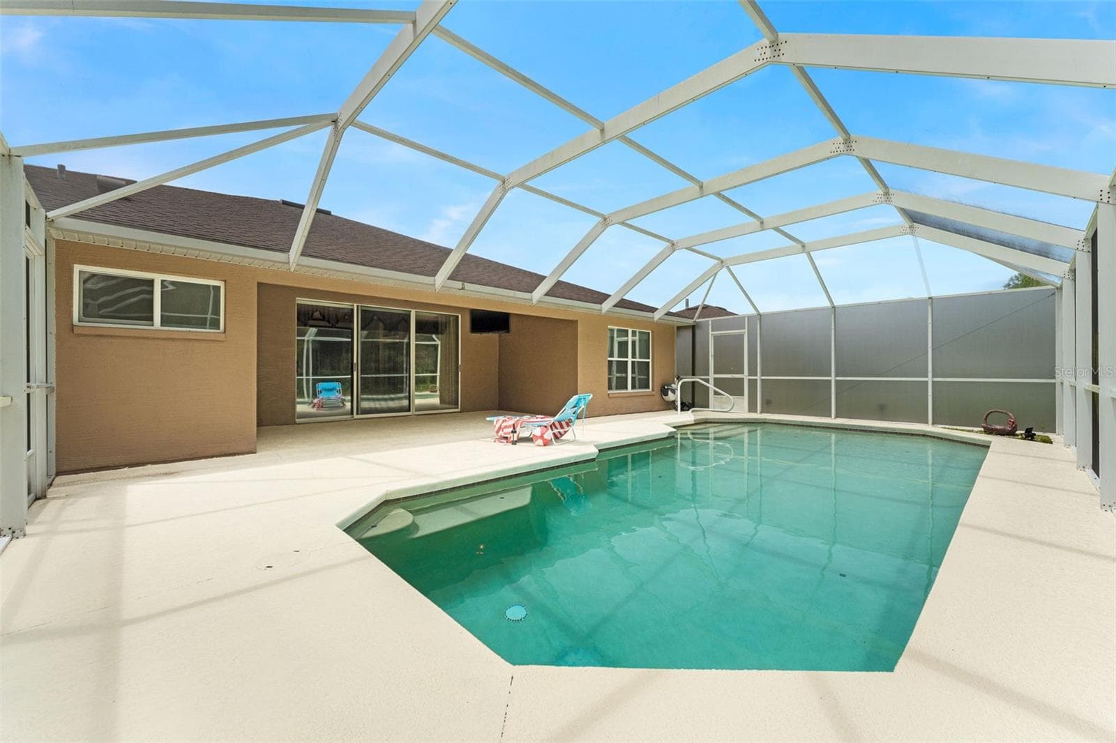 Privacy screening on north side. - 1903 CREEKWATER BLVD, PORT ORANGE