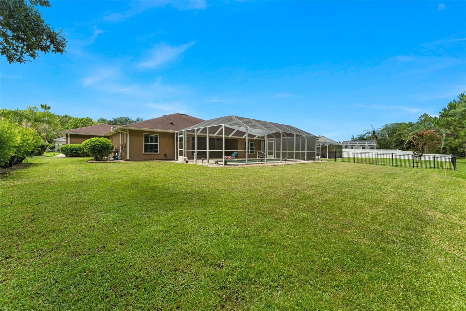 Oversized back yard - 1903 CREEKWATER BLVD, PORT ORANGE