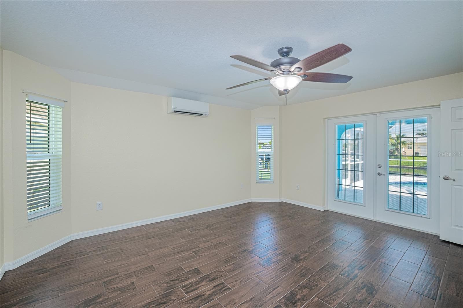 Single Family Residence at 206 S WATERWAY DR NW, PORT CHARLOTTE, photo 24 of 56