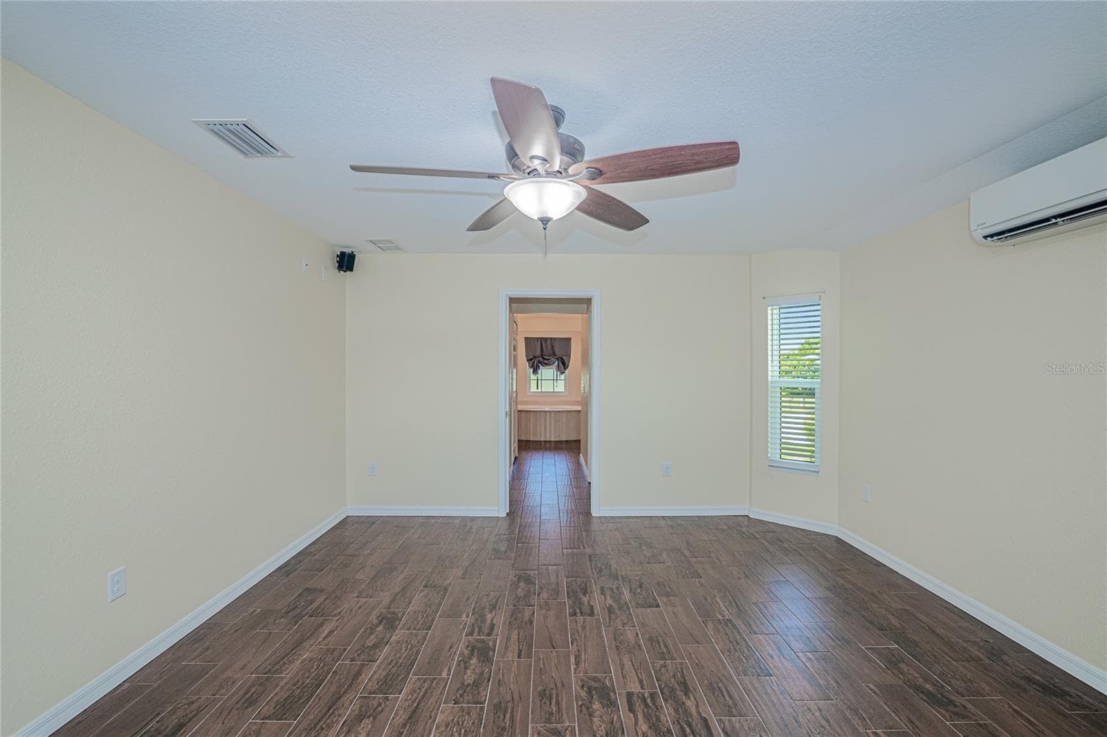 Single Family Residence at 206 S WATERWAY DR NW, PORT CHARLOTTE, photo 27 of 56