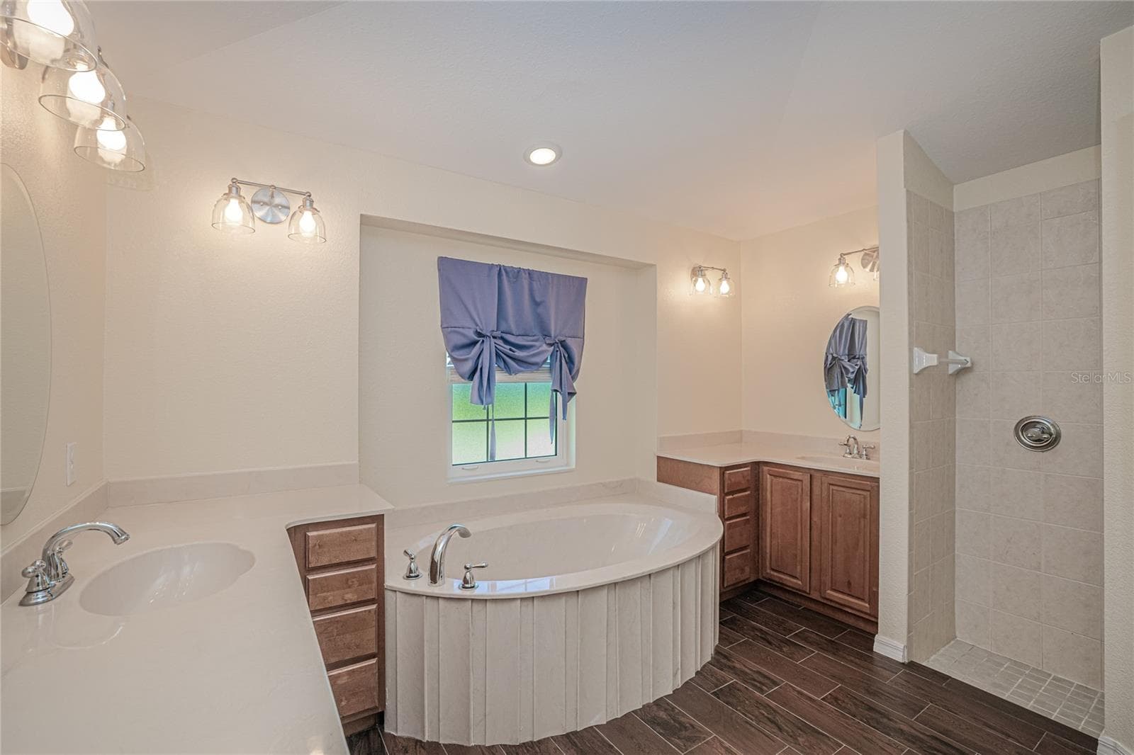 Single Family Residence at 206 S WATERWAY DR NW, PORT CHARLOTTE, photo 29 of 56