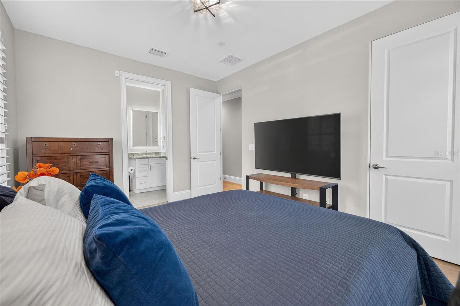 Townhouse at 636 MARIPOSA ST, ORLANDO, photo 12 of 81