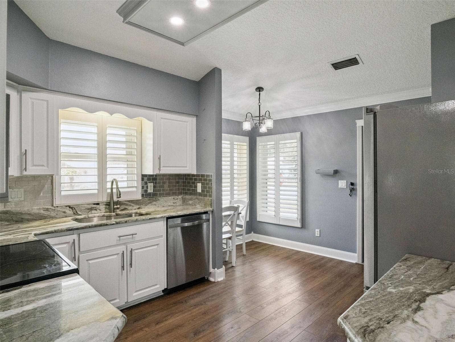Stainless Appliances - 21738 KING RICHARDS WAY, LEESBURG