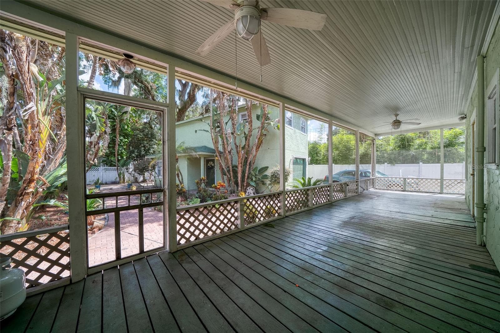 Duplex at 813 GREENWOOD ST, ORLANDO, photo 34 of 43