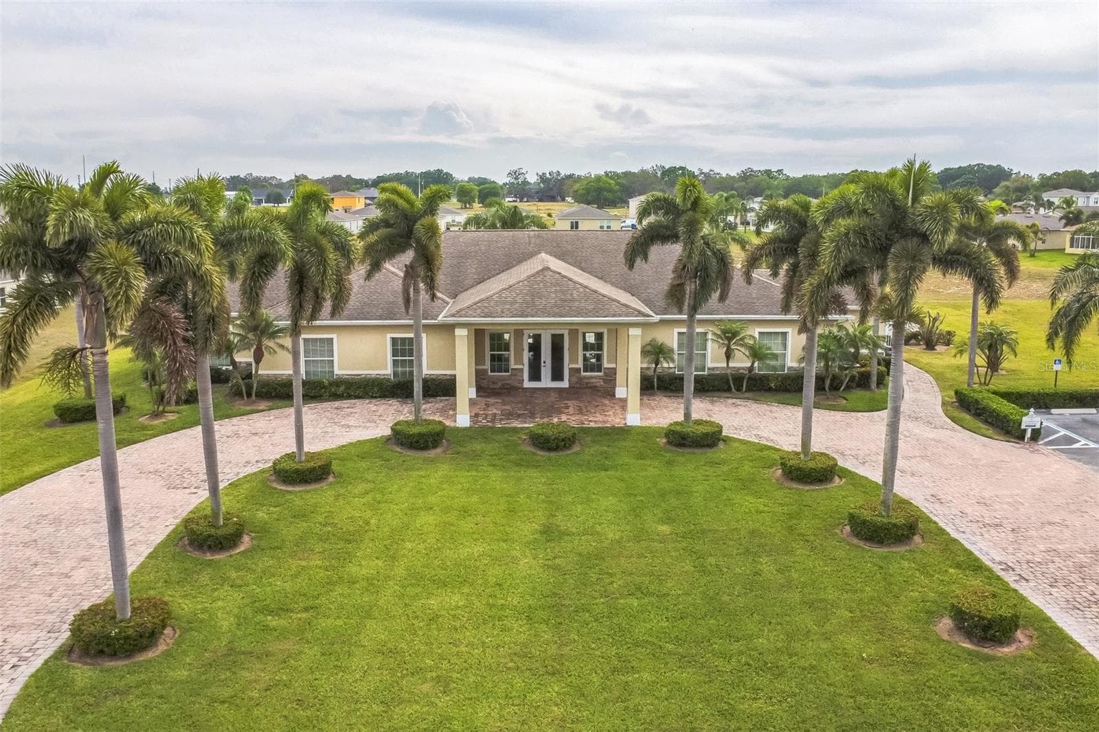 Single Family Residence at 1217 STONE RIDGE CIR, SEBRING, photo 35 of 38