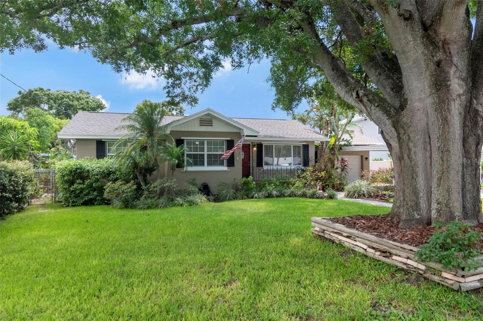 Shade Tree - 311 N GOMEZ AVE, TAMPA