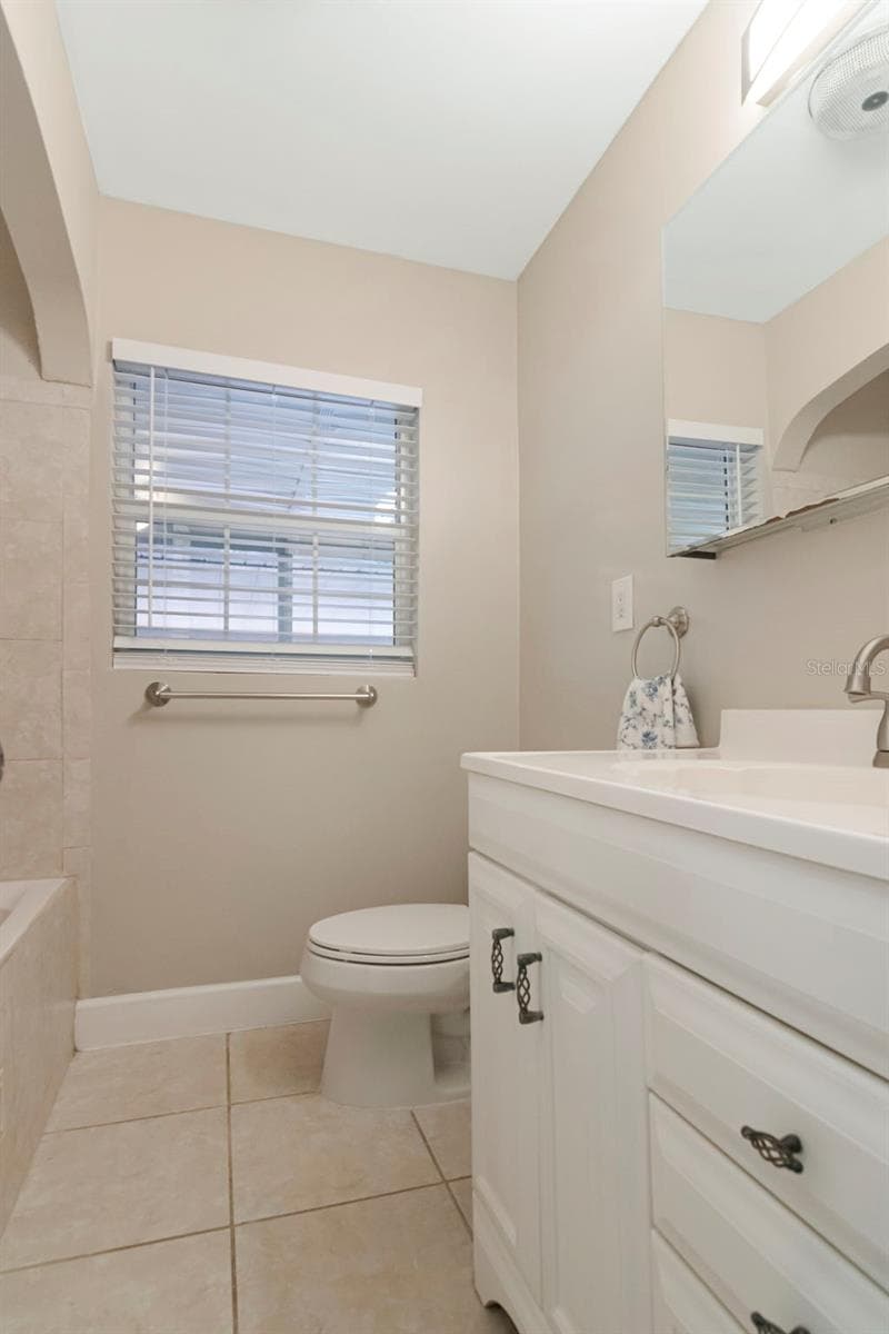 Bathroom has additional heater for comfort - 311 N GOMEZ AVE, TAMPA