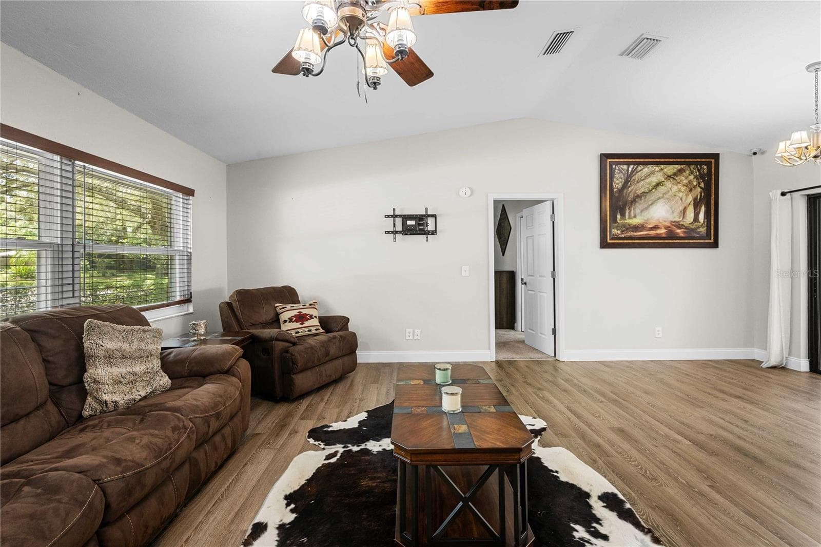 Single Family Residence at 2423 FORREST CREST CIR, LUTZ, photo 15 of 45