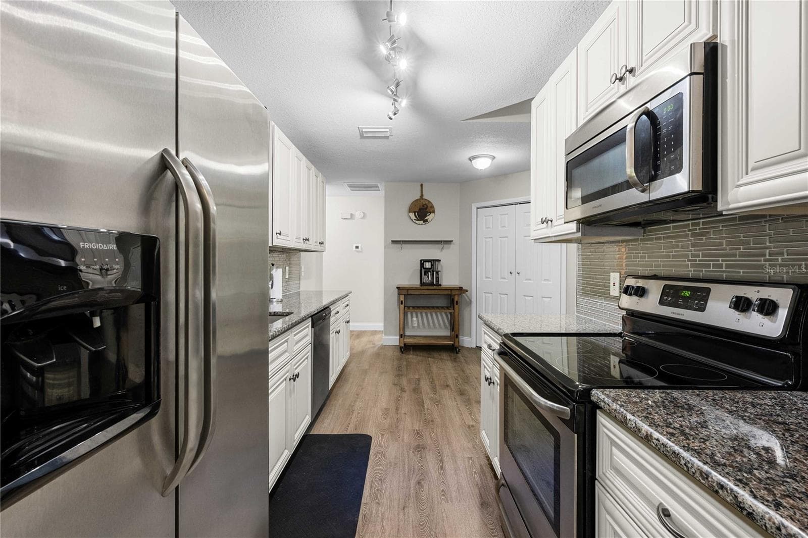 Single Family Residence at 2423 FORREST CREST CIR, LUTZ, photo 18 of 45
