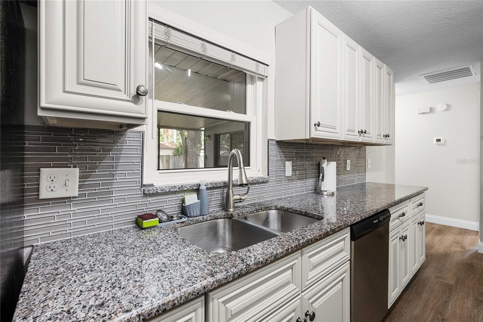 Single Family Residence at 2423 FORREST CREST CIR, LUTZ, photo 21 of 45