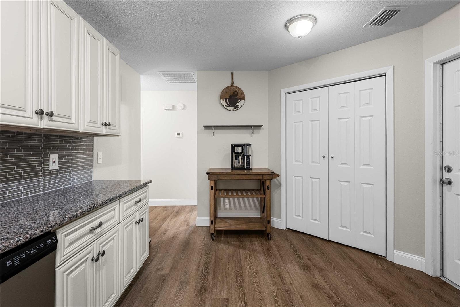 Single Family Residence at 2423 FORREST CREST CIR, LUTZ, photo 22 of 45