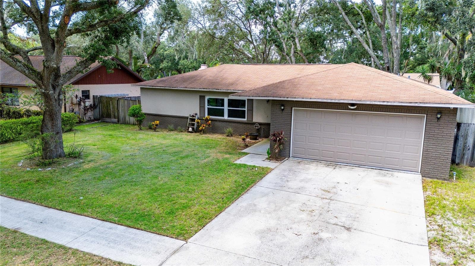 Single Family Residence at 2423 FORREST CREST CIR, LUTZ, photo 39 of 45