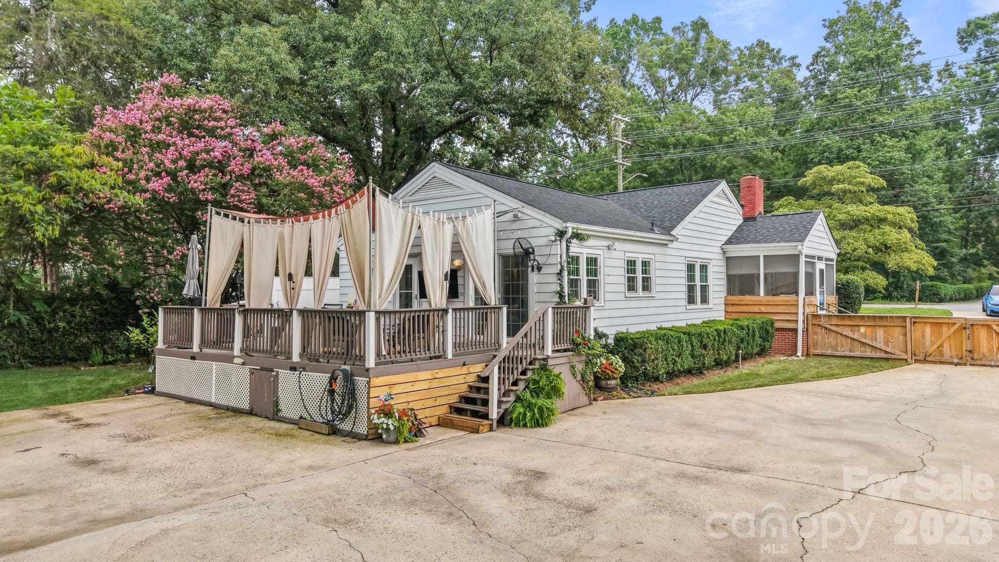 Single Family Residence at 1537 S New Hope Road, Gastonia, photo 27 of 32