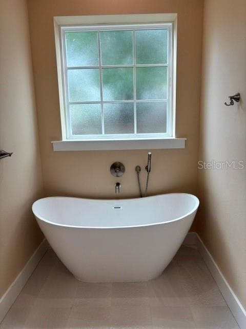 Primary En Suite Soaking Tub - 1137 DOROTHY ST, LAKELAND