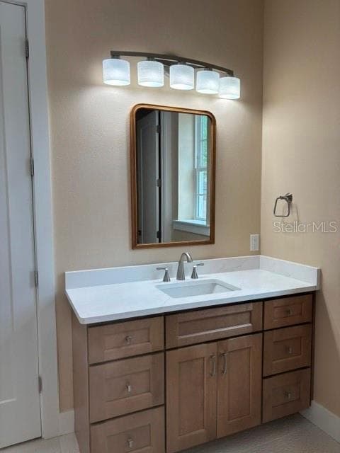 Primary Split Vanity - 1137 DOROTHY ST, LAKELAND