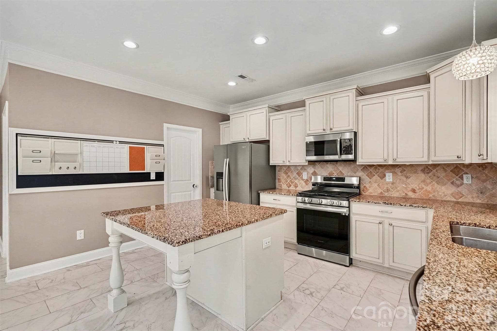 Single Family Residence at 4440 Carrington Drive, Lancaster, photo 19 of 37