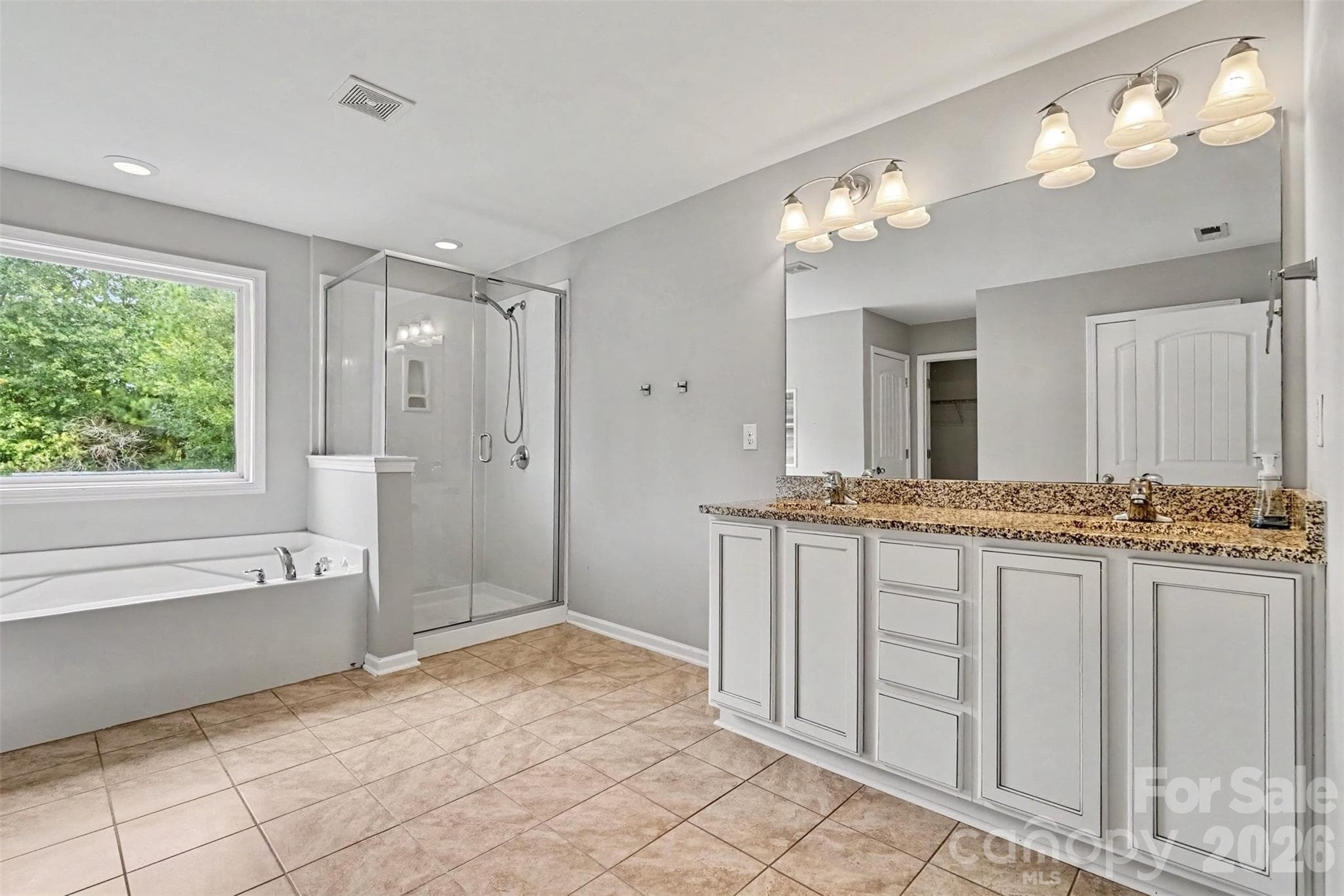 Single Family Residence at 4440 Carrington Drive, Lancaster, photo 20 of 37