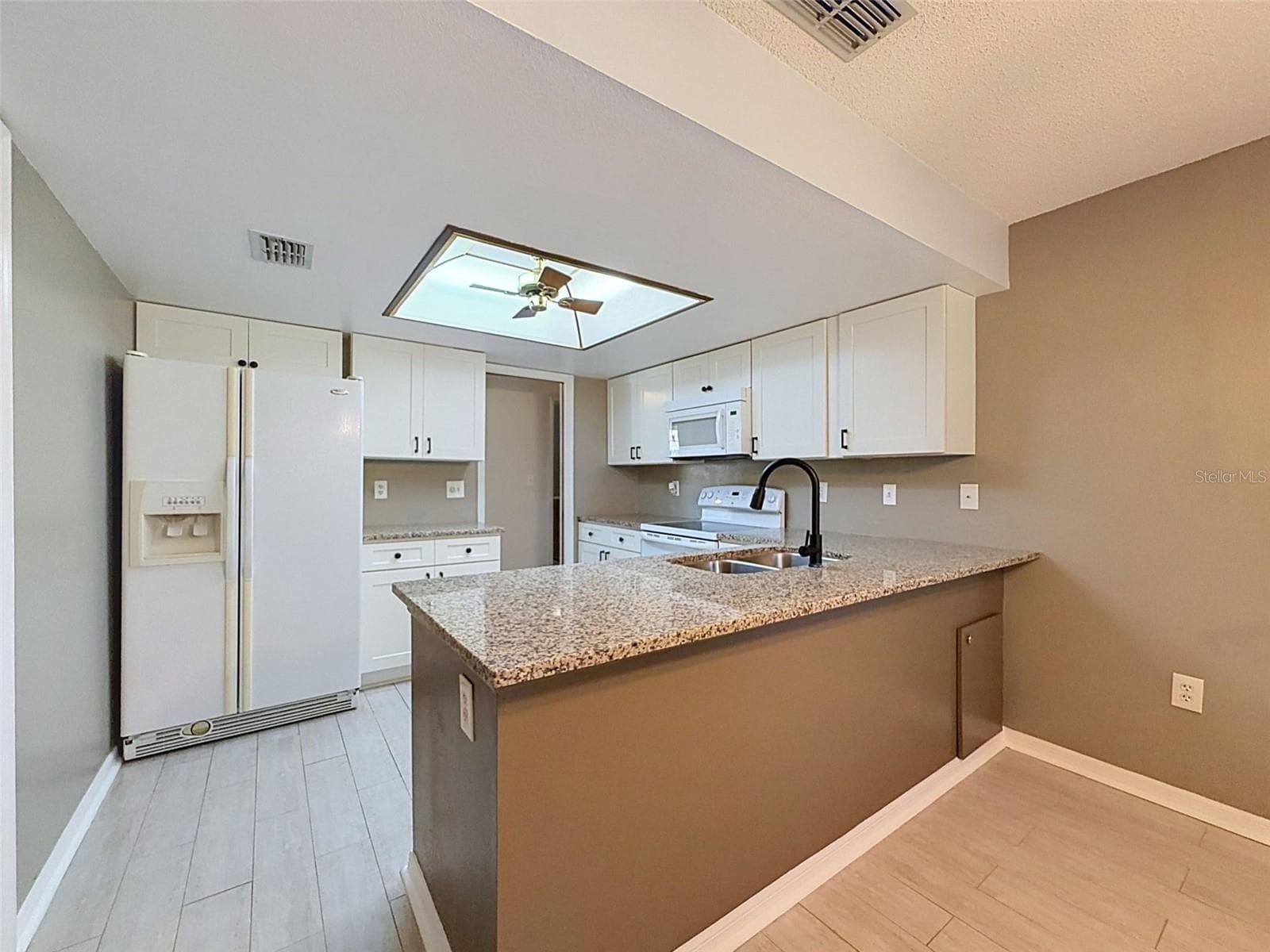 Kitchen - 7308 BALTUSROL DR, NEW PORT RICHEY