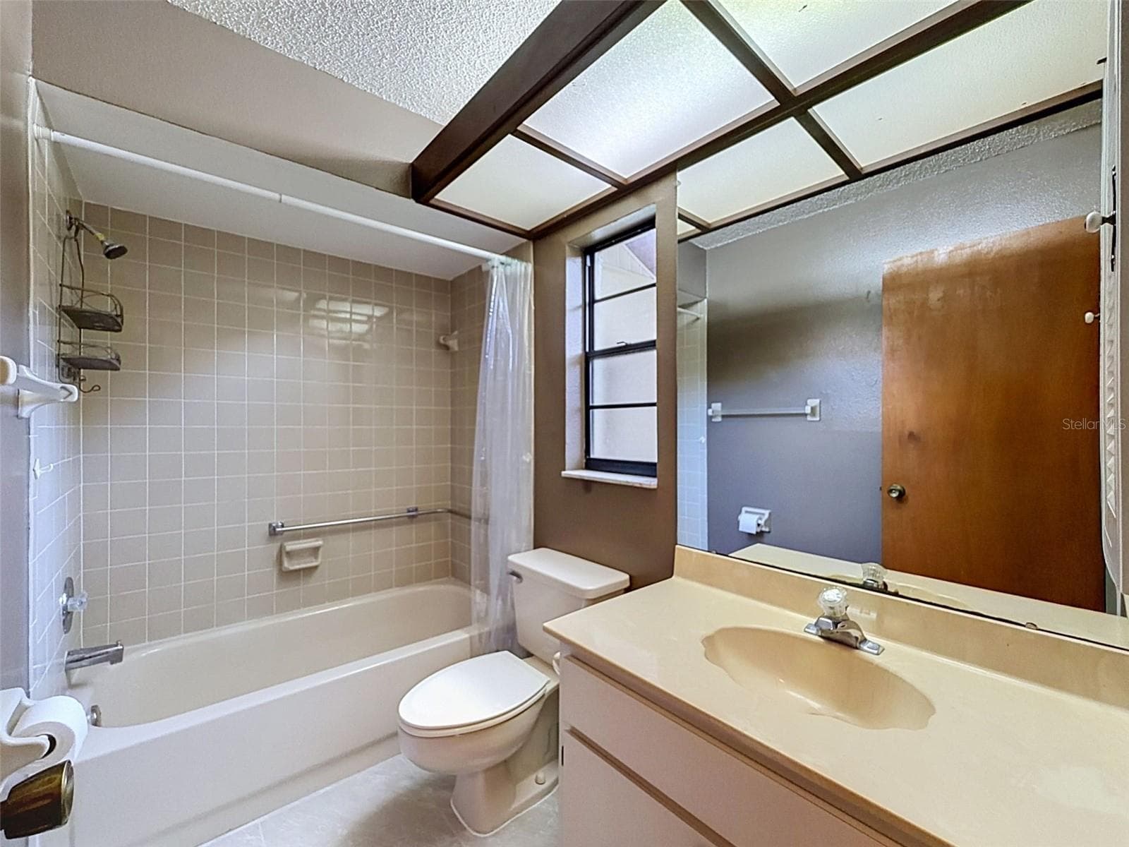 Second Bath - 7308 BALTUSROL DR, NEW PORT RICHEY