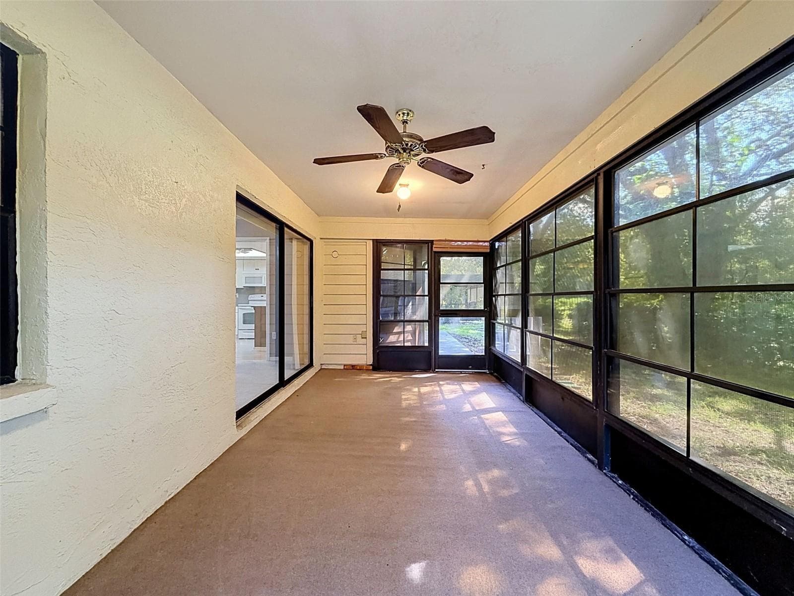 Screened Back Porch - 7308 BALTUSROL DR, NEW PORT RICHEY