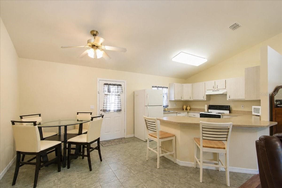 Single Family Residence at 21875 NE 135TH LN, FORT MC COY, photo 13 of 38