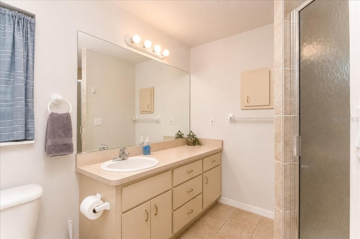 Single Family Residence at 21875 NE 135TH LN, FORT MC COY, photo 25 of 38