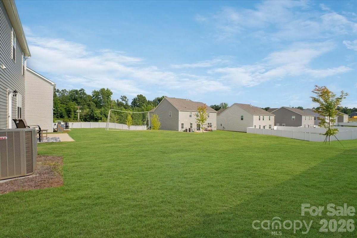 Single Family Residence at 8013 Kennesaw Drive, Gastonia, photo 41 of 46