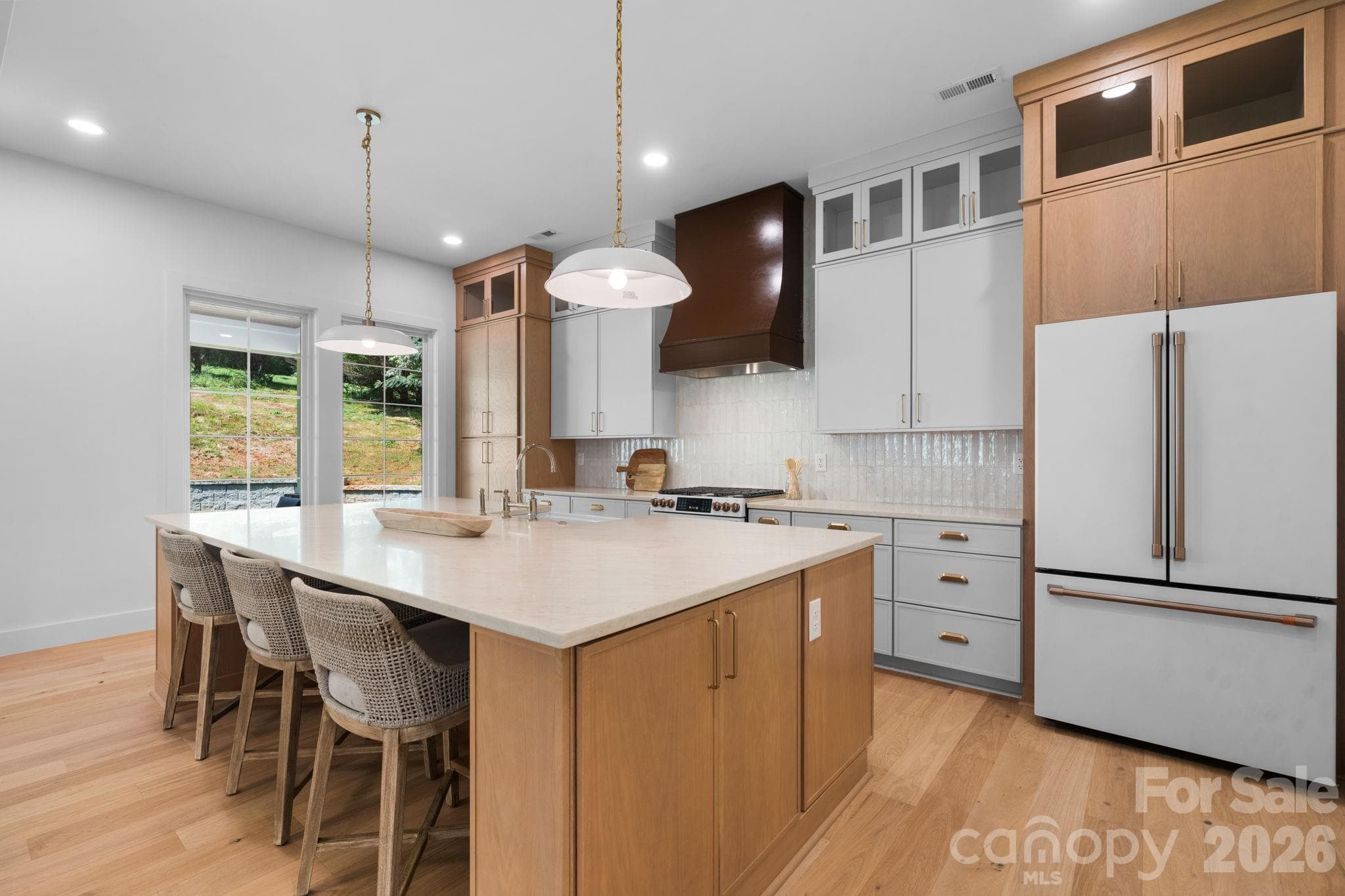 Single Family Residence at 2670 Charleston Court, Claremont, photo 8 of 48