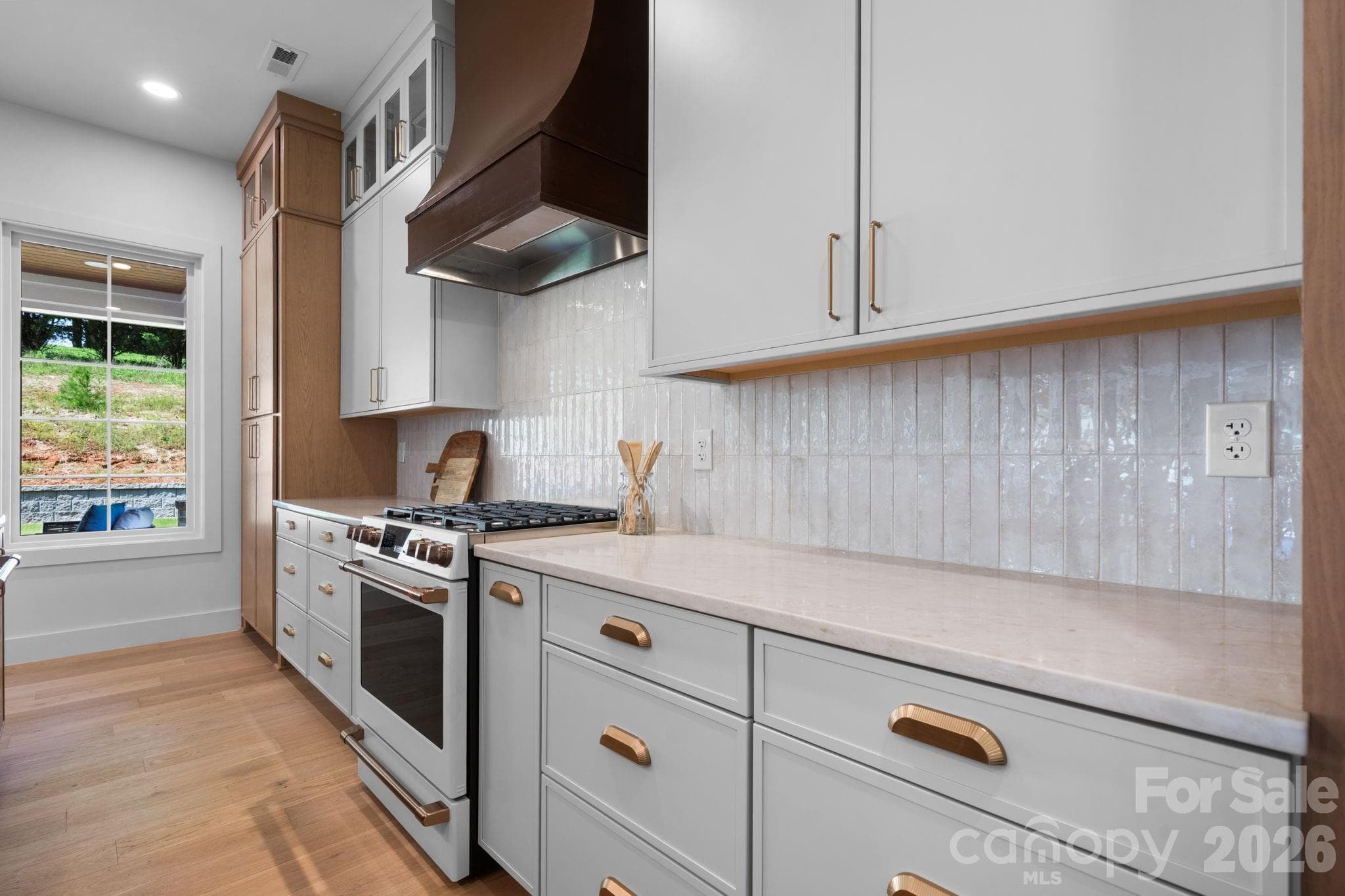 Single Family Residence at 2670 Charleston Court, Claremont, photo 9 of 48