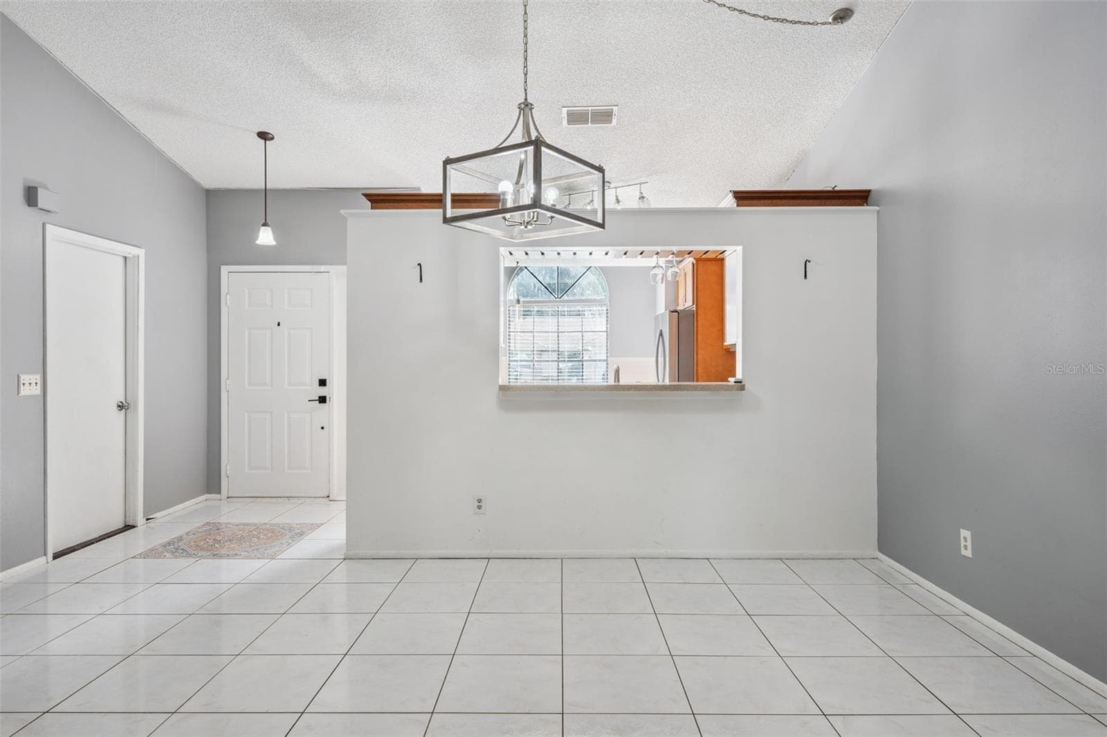 Single Family Residence at 2136 OPAL DR, ORLANDO, photo 6 of 20