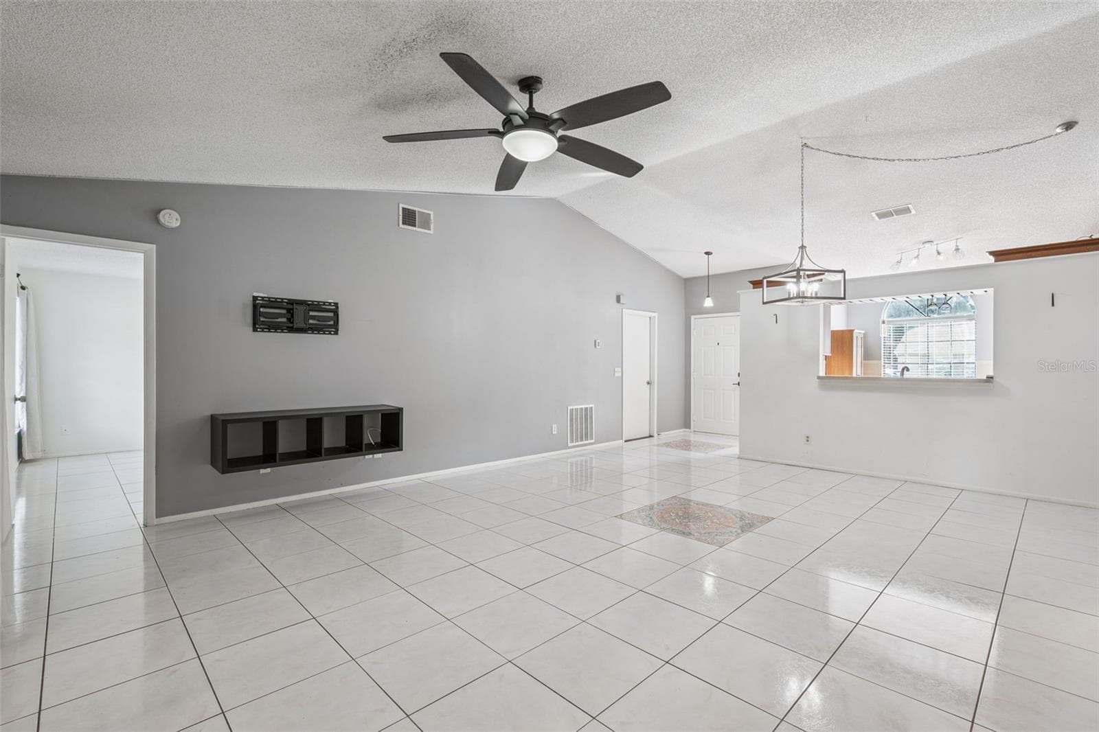 Single Family Residence at 2136 OPAL DR, ORLANDO, photo 7 of 20