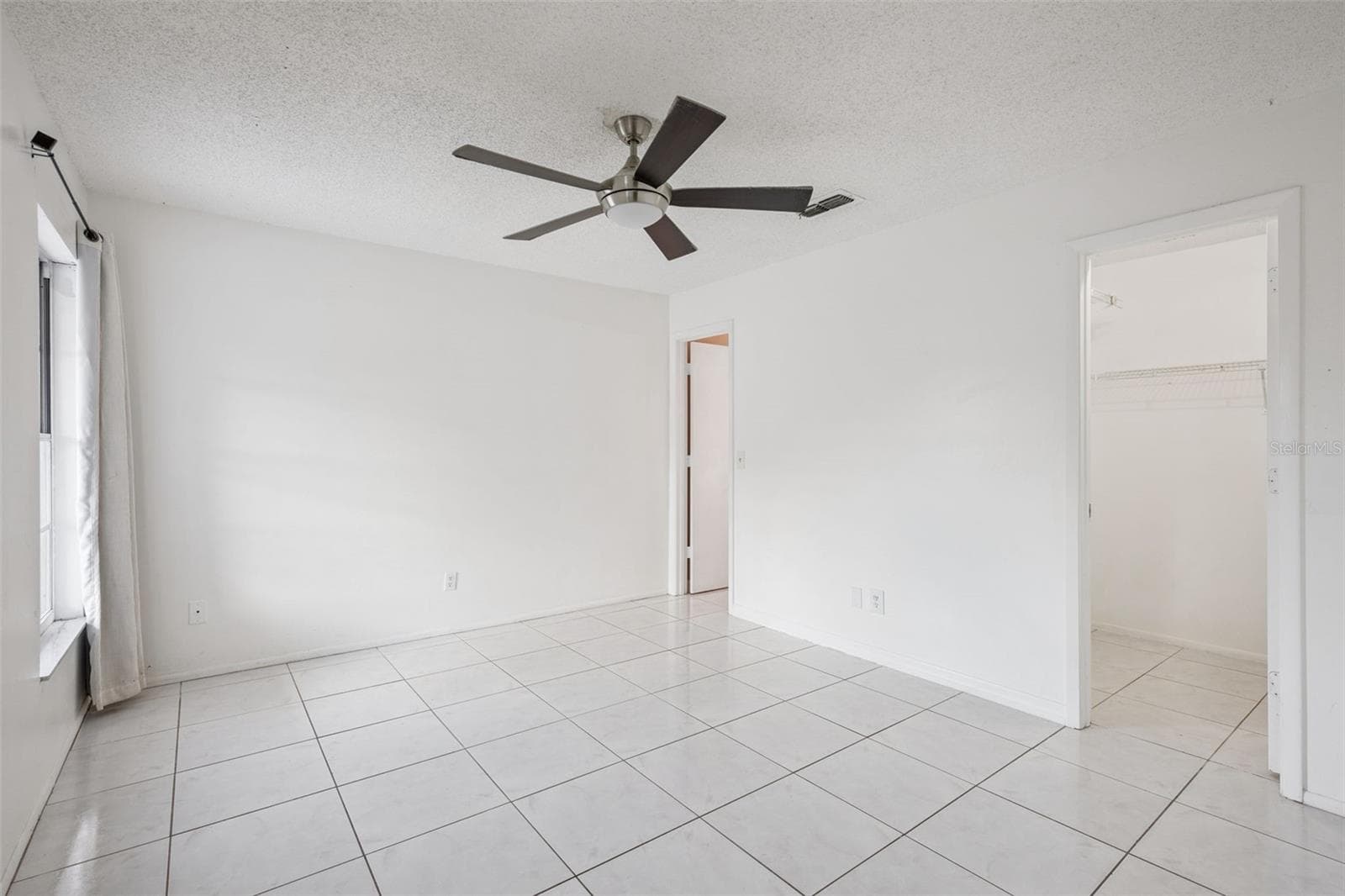 Single Family Residence at 2136 OPAL DR, ORLANDO, photo 11 of 20