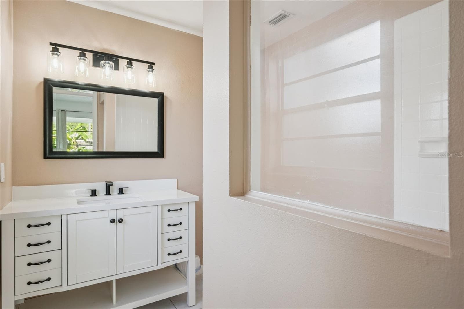 Single Family Residence at 2136 OPAL DR, ORLANDO, photo 13 of 20