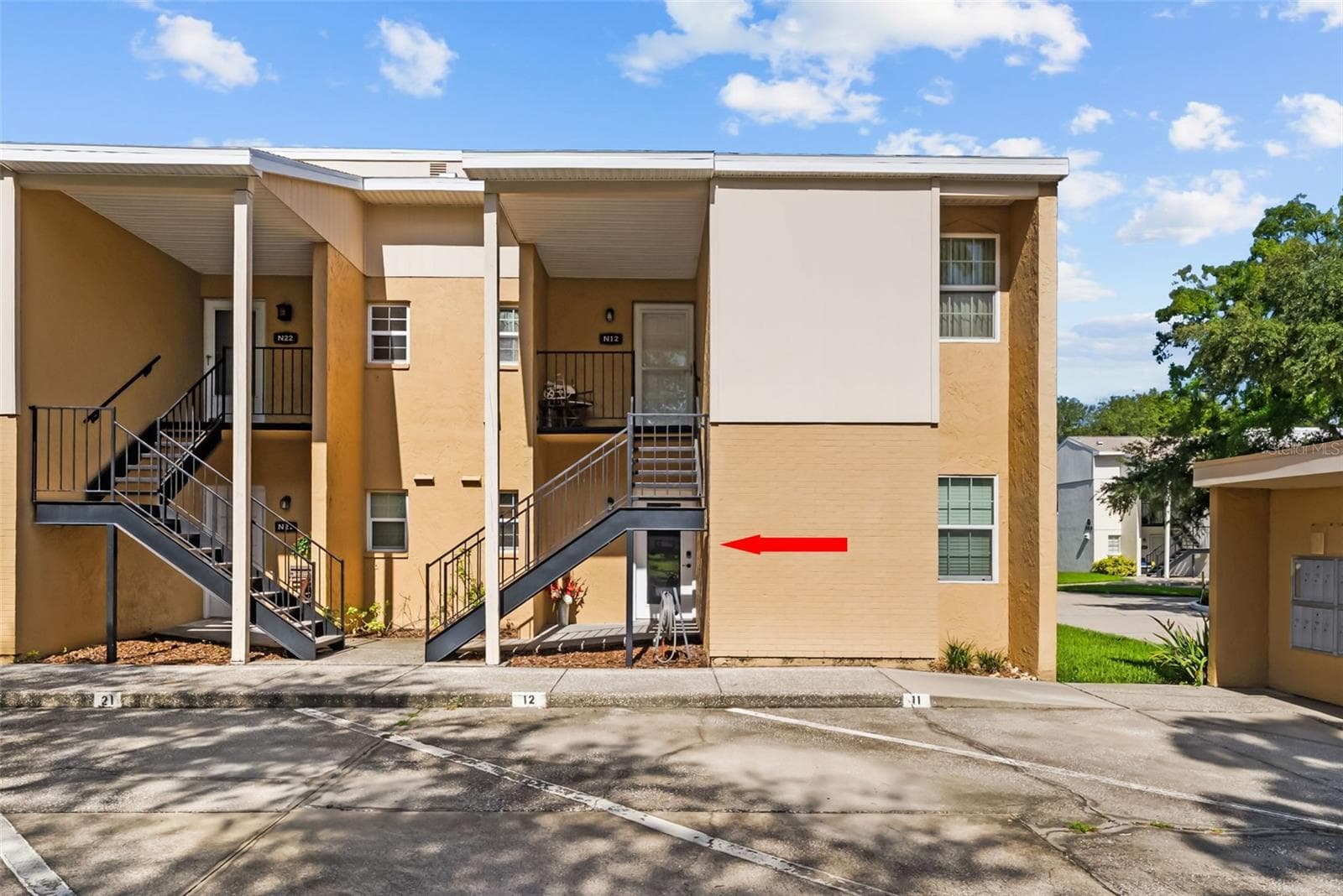 3810 OAK DR #N11
