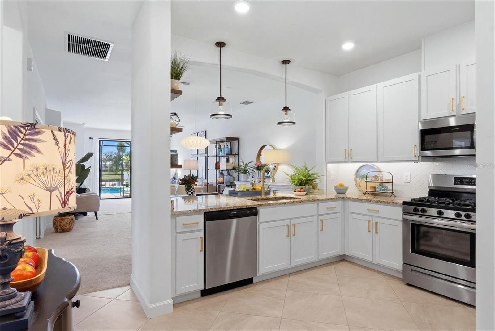 Villa at 16120 SUNNY DAY DR, BRADENTON, photo 12 of 61