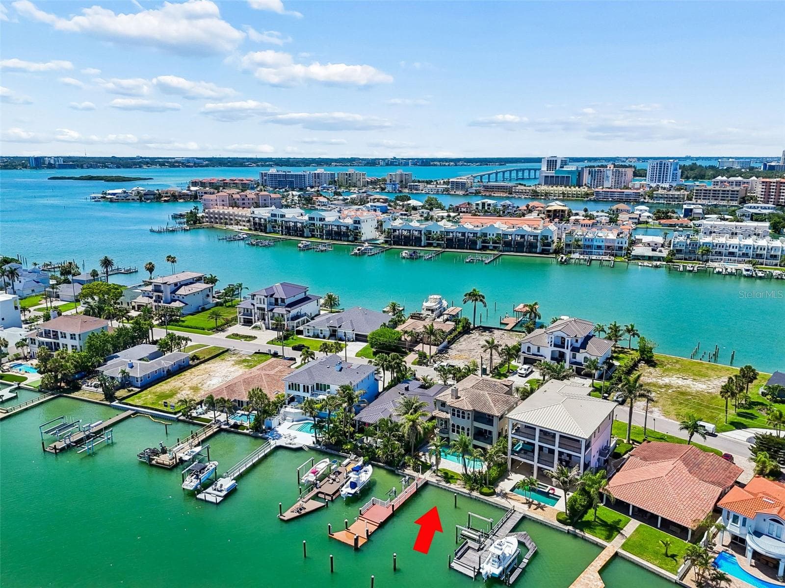 Single Family Residence at 136 DEVON DR, CLEARWATER BEACH, photo 2 of 83