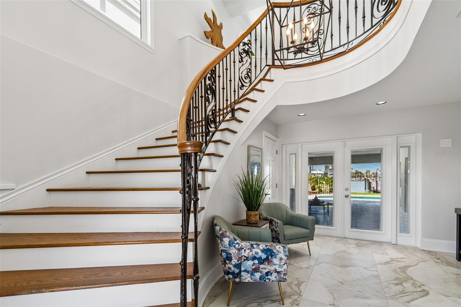 Single Family Residence at 136 DEVON DR, CLEARWATER BEACH, photo 6 of 83