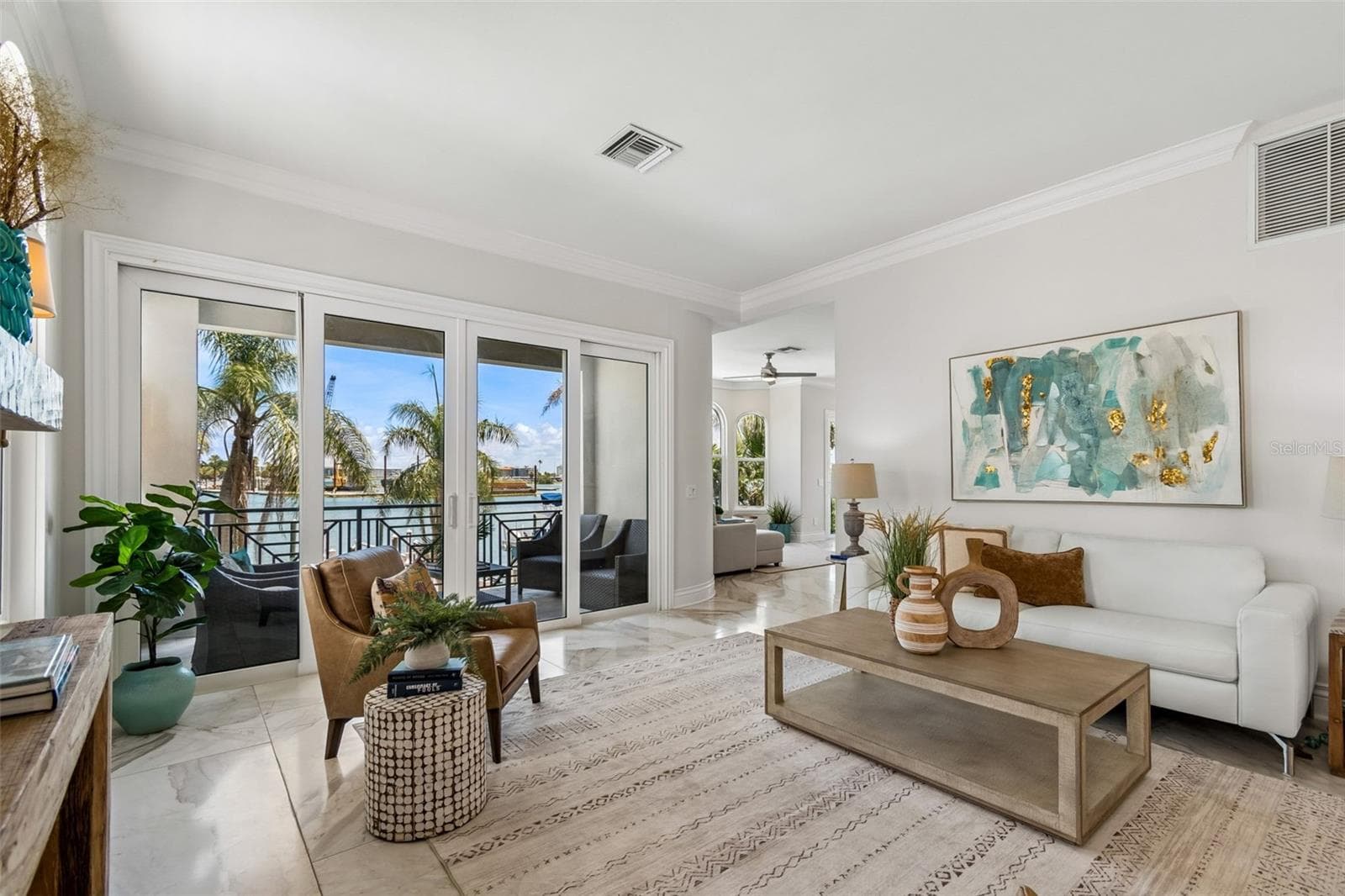 Single Family Residence at 136 DEVON DR, CLEARWATER BEACH, photo 10 of 83