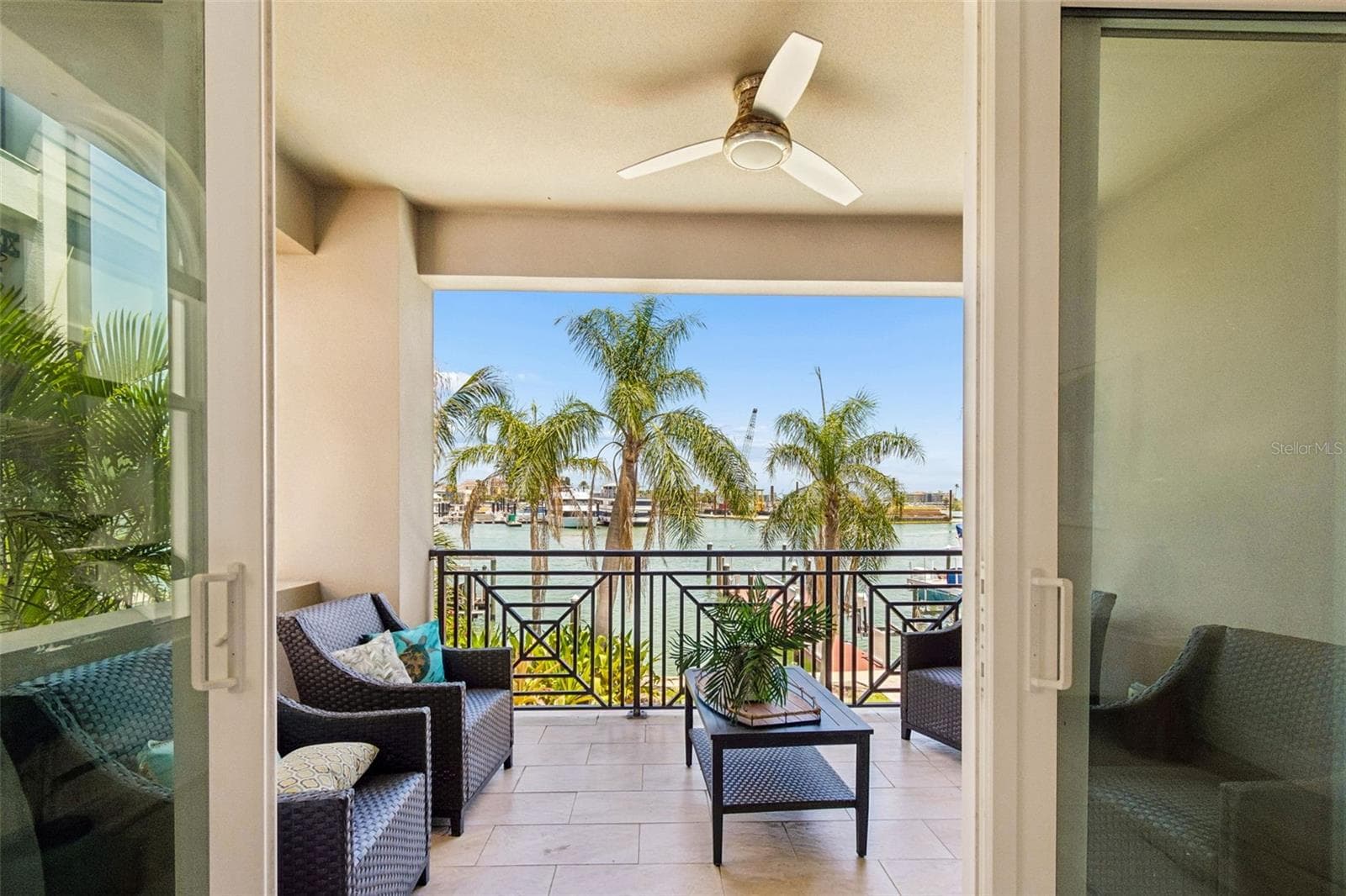 Single Family Residence at 136 DEVON DR, CLEARWATER BEACH, photo 14 of 83