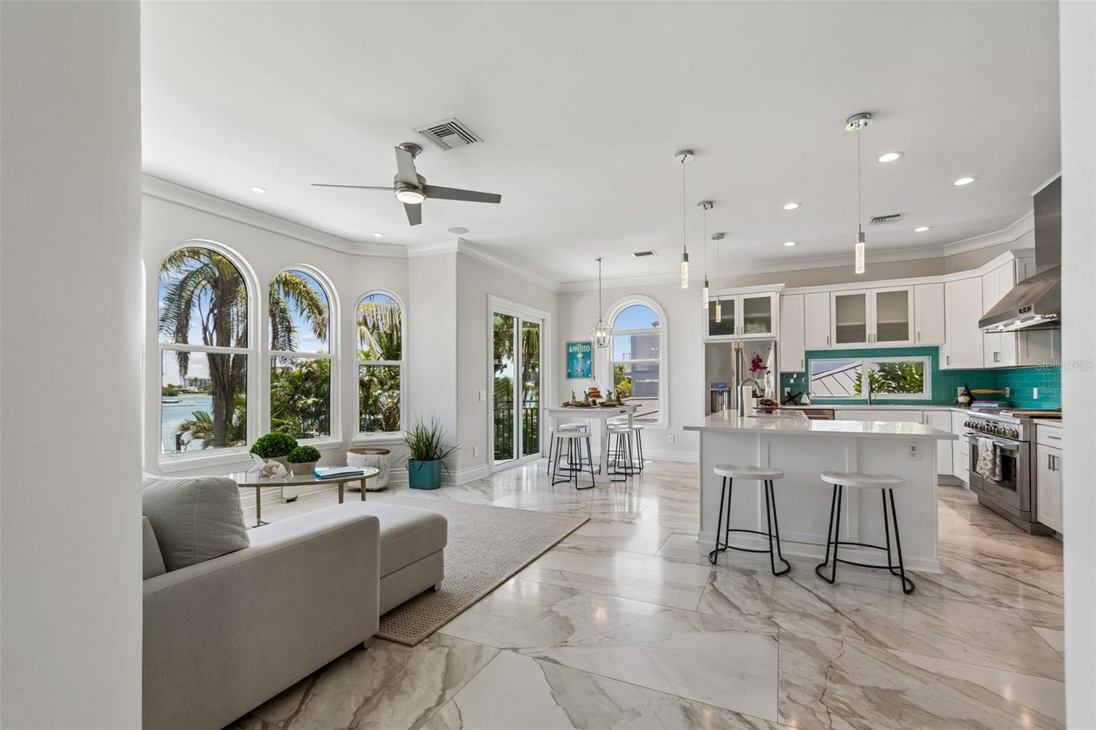 Single Family Residence at 136 DEVON DR, CLEARWATER BEACH, photo 18 of 83
