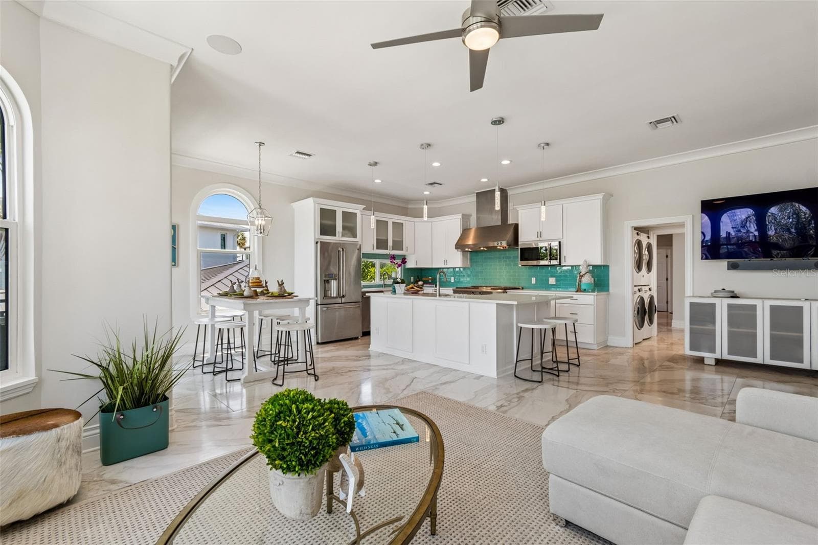 Single Family Residence at 136 DEVON DR, CLEARWATER BEACH, photo 27 of 83