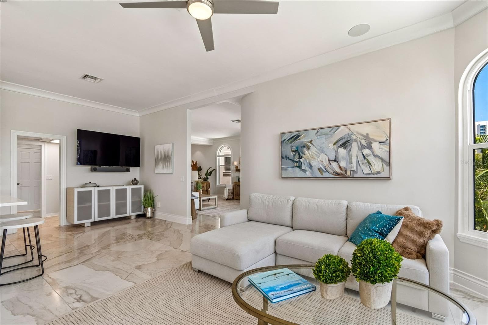 Single Family Residence at 136 DEVON DR, CLEARWATER BEACH, photo 28 of 83