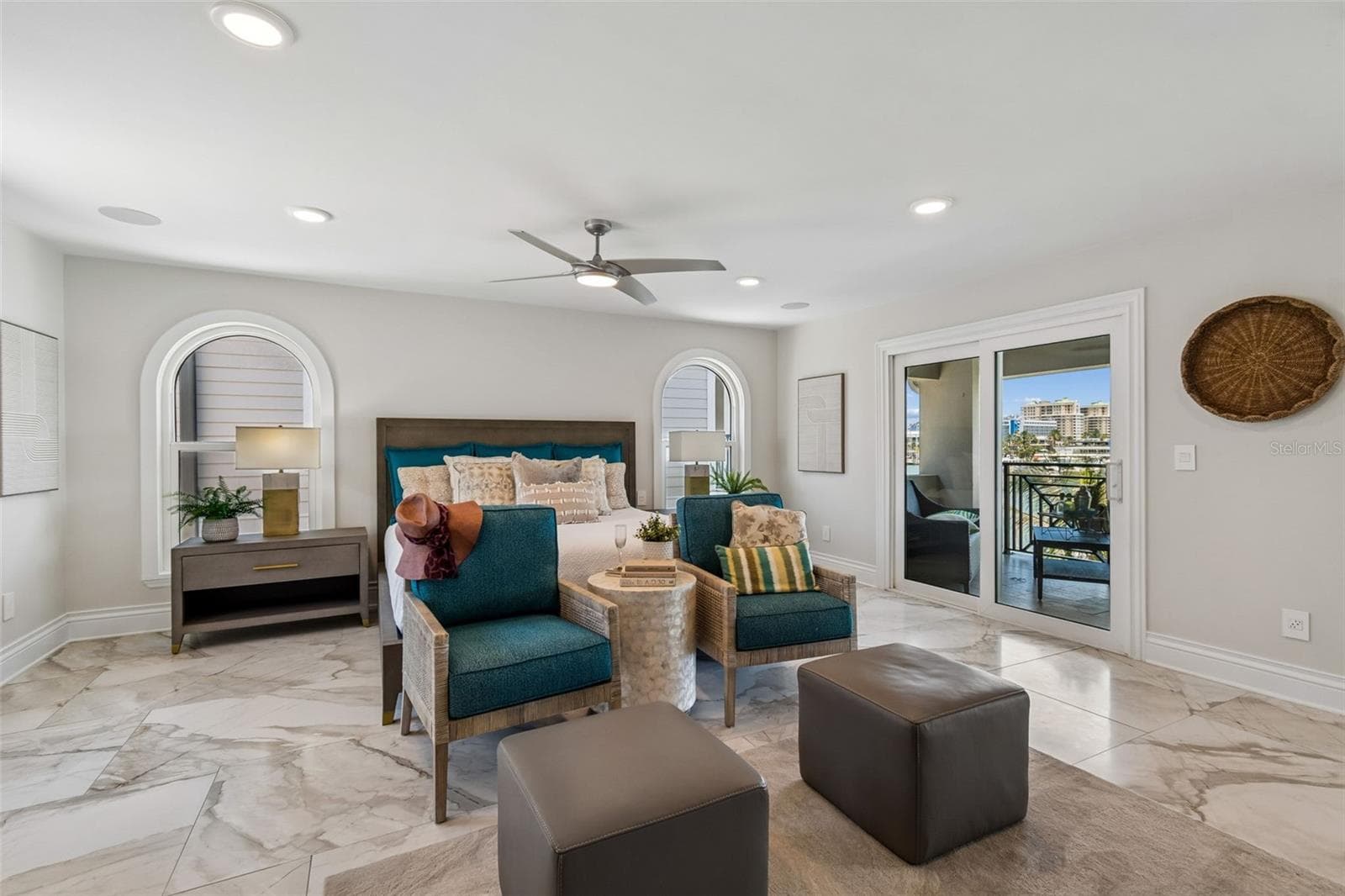 Single Family Residence at 136 DEVON DR, CLEARWATER BEACH, photo 48 of 83